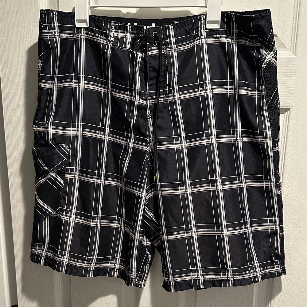 Hurley size 38 Black and White Plaid Board Shorts